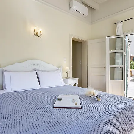 Aerides 3 Luxury Athens